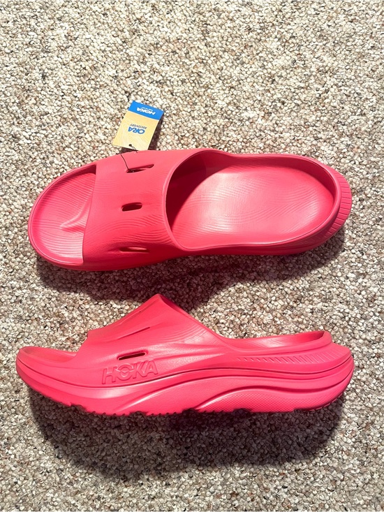 Hoka Shoes - HOKA Pink Ora Recovery Slide Sandals in Raspberry NWT